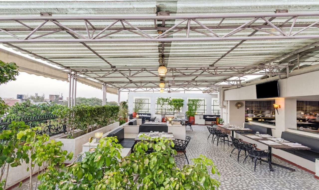 Hotel Crown Palace Indore Zewnętrze zdjęcie
